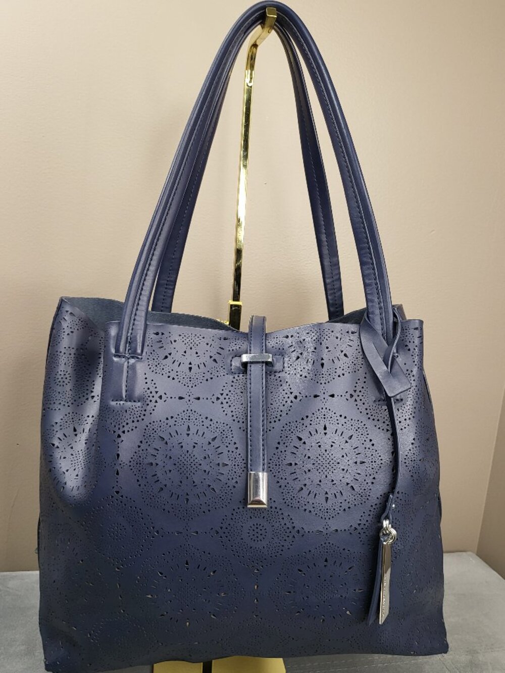 VINCE CAMUTO LEILA DRESS BLUE GENUINE SAFFIANO LEATHER LASER CUT TOTE HANDBAG